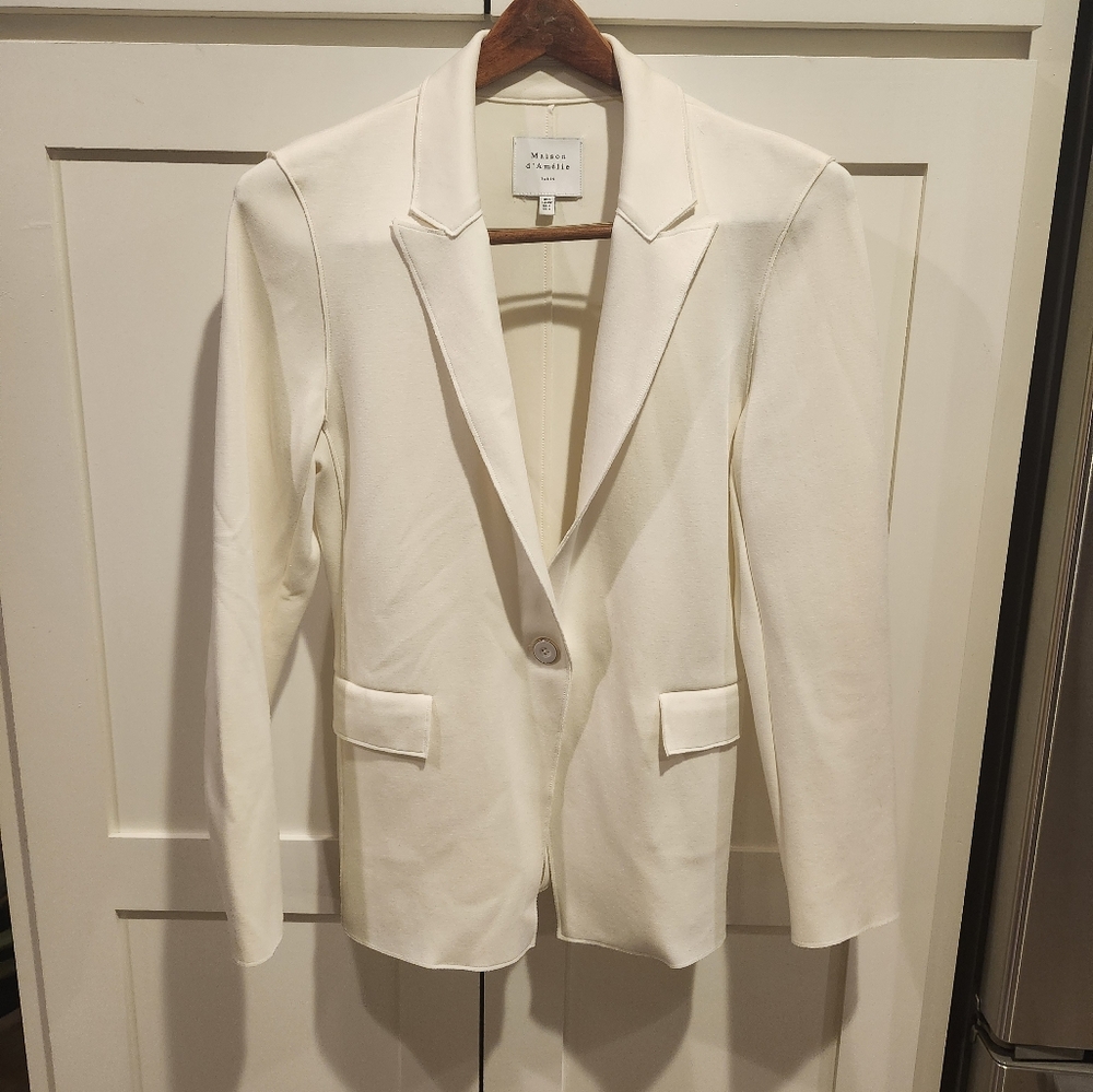Maison d' Amelie  ivory blazer